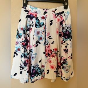 Adrienne Vittadini Pleated Floral Skirt XS